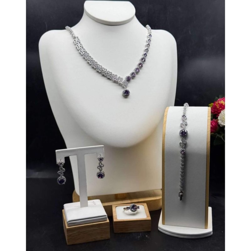 Swarovski complete jewelry set (purple)