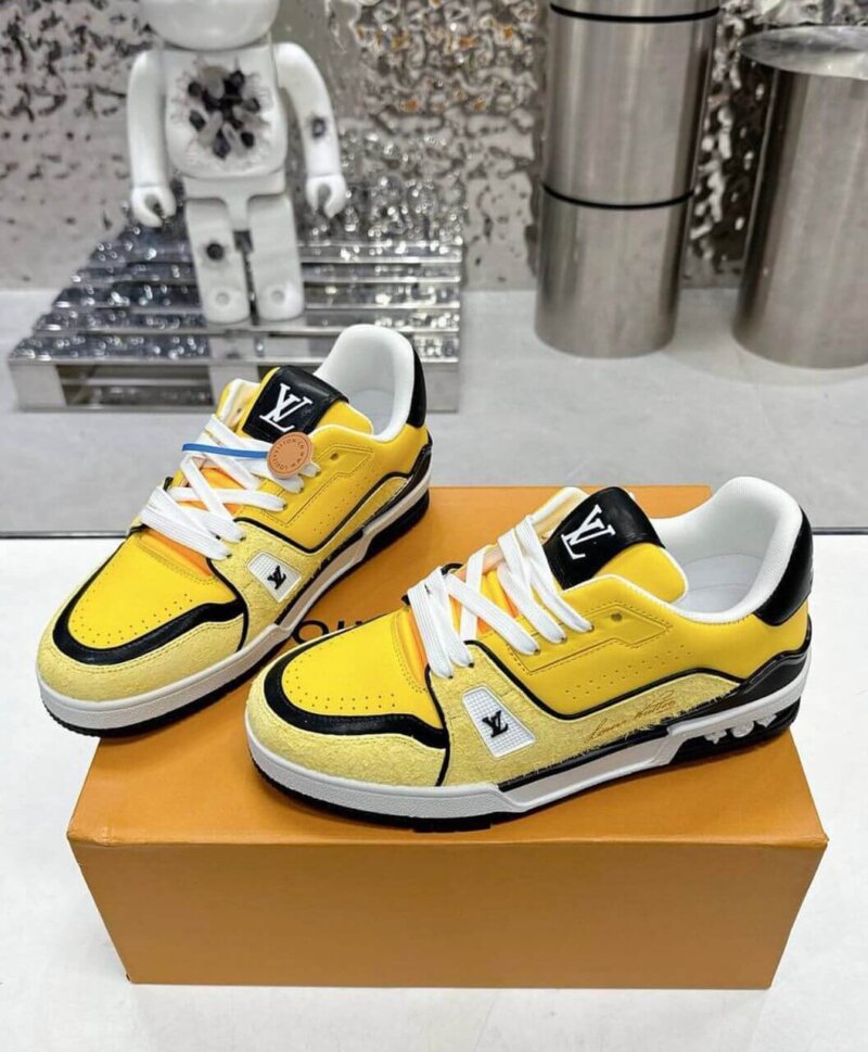 LOUIS VUITTON SNEAKERS (GRADE A) HIGHEST BRAND - Image 2